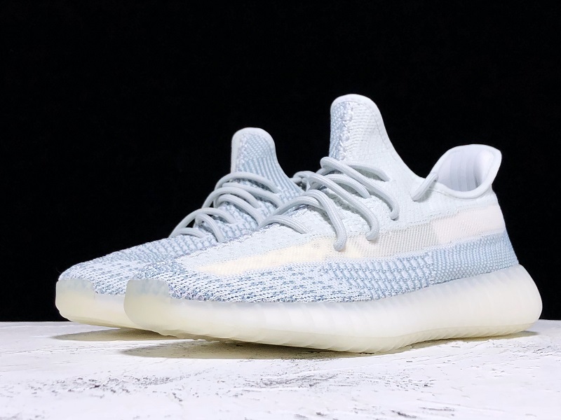 Ad*s yeezy boost 350 v2 cloud white (non-reflective)