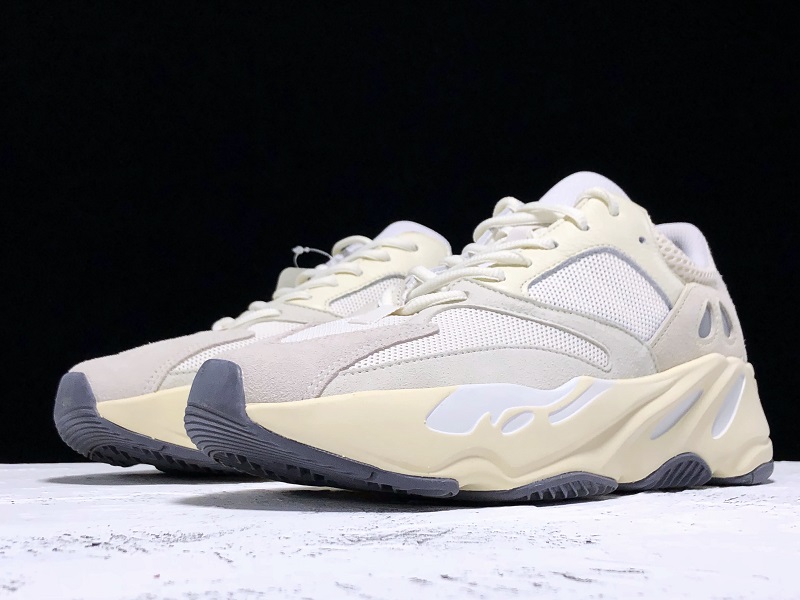 Ad*s yeezy boost 700 analog