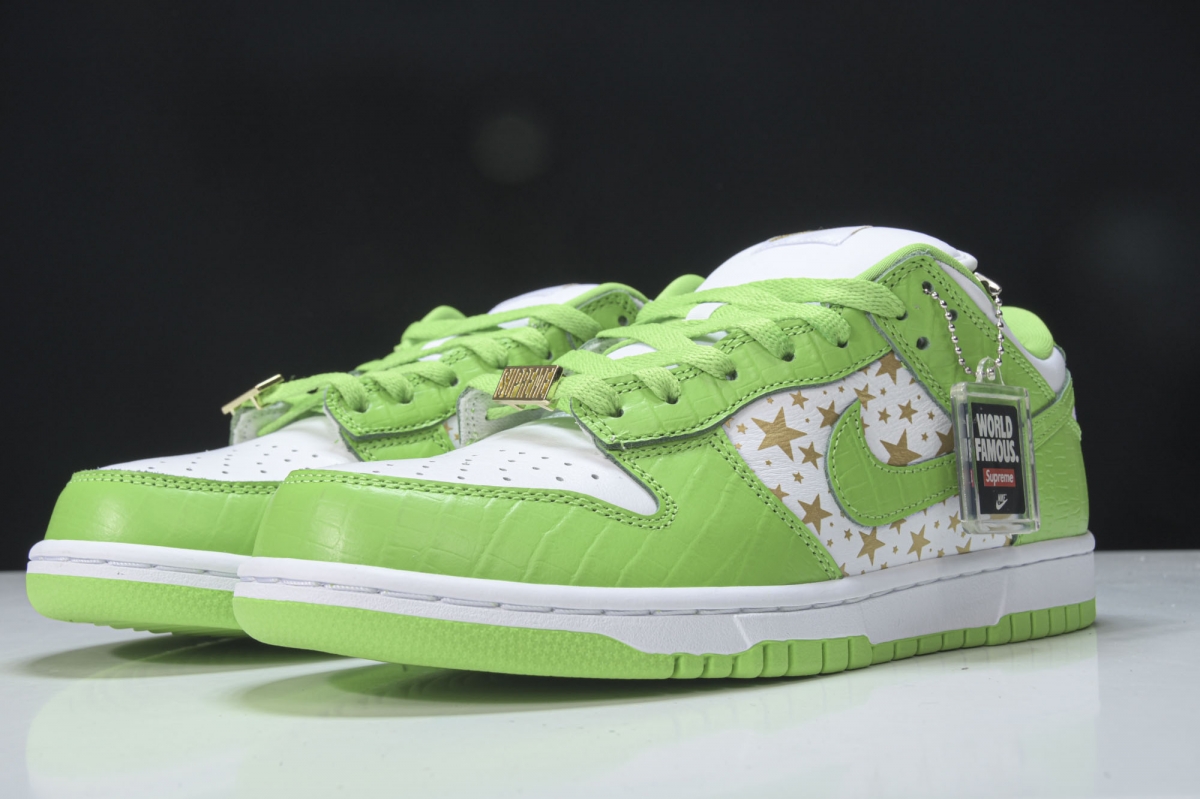 nike sb dunk low Sup*e stars mean green (2021)