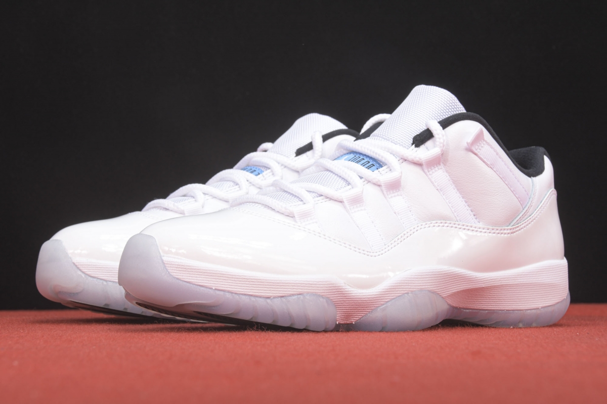 Jordan 11 Retro Low Legend Blue