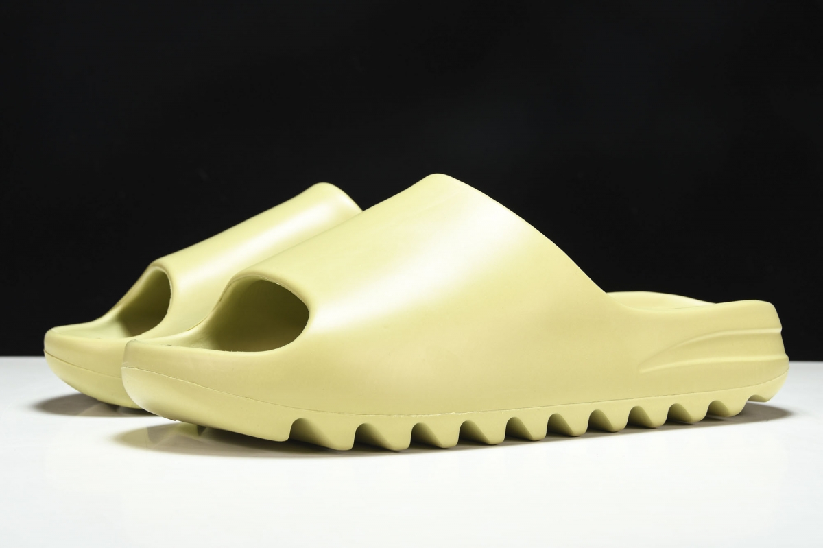 Ad*s yeezy slide resin