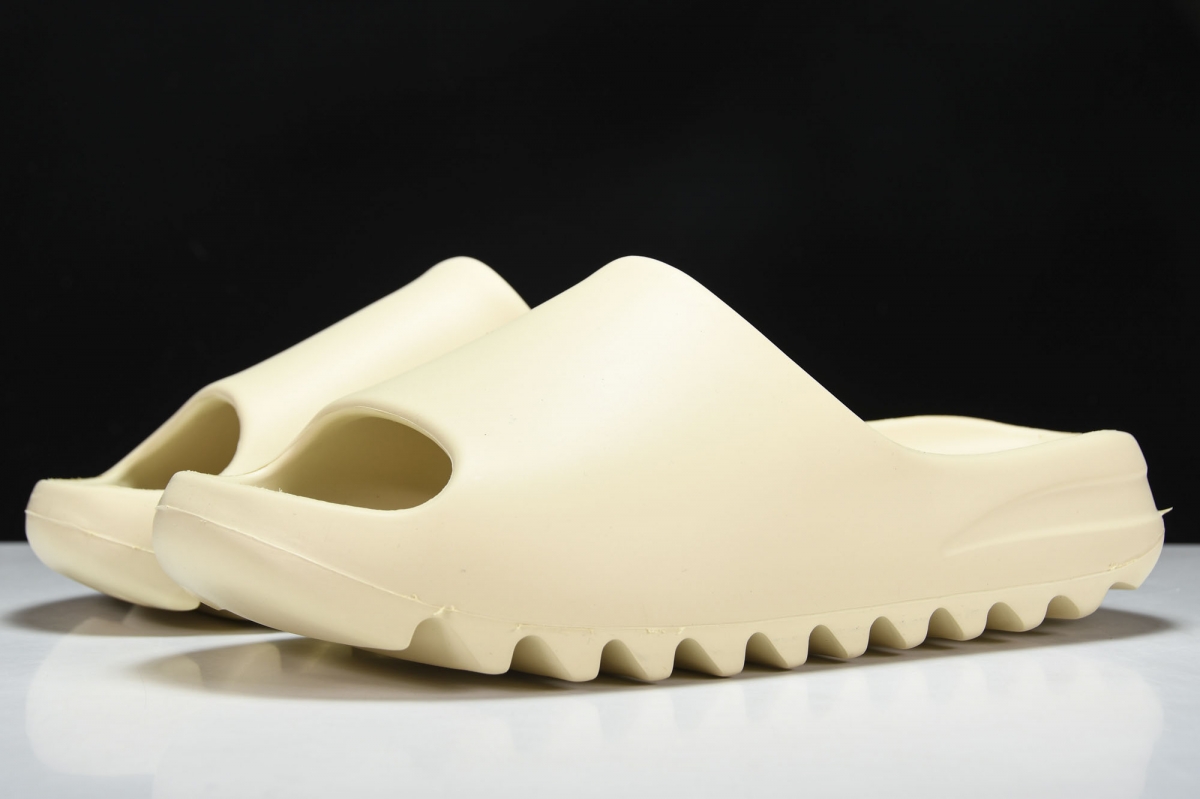 Ad*s yeezy slide bone