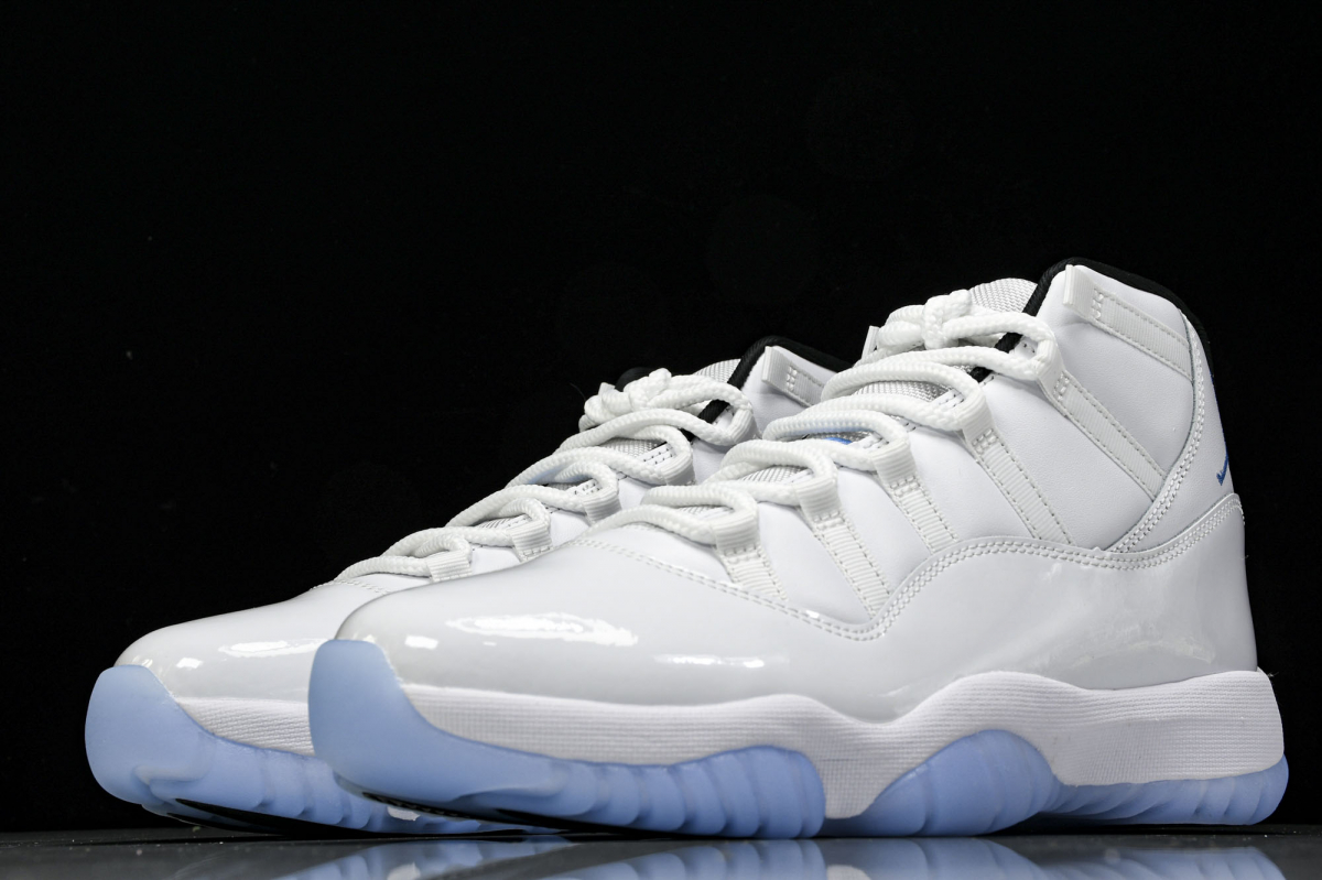 Jordan 11 Retro Legend Blue (2024)